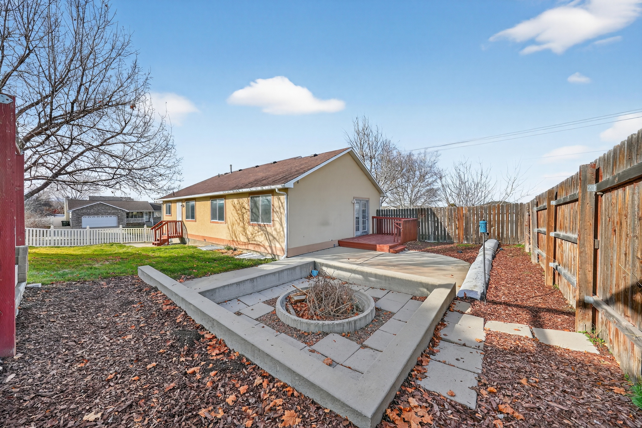 VINE STREET VILLAS - Residential