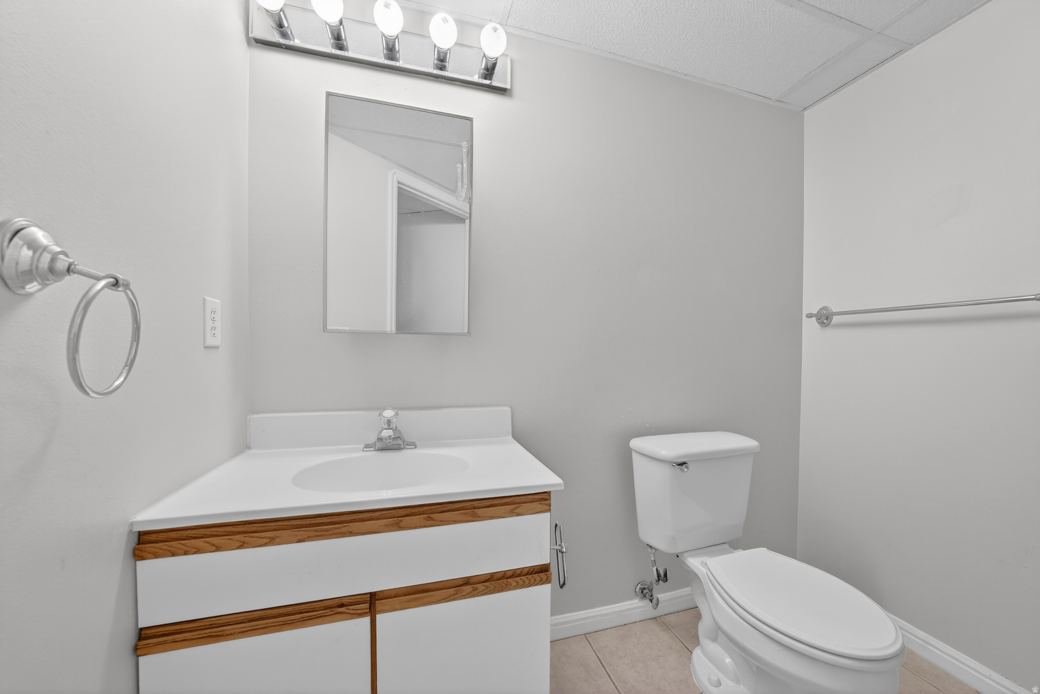 VINE STREET VILLAS - Residential