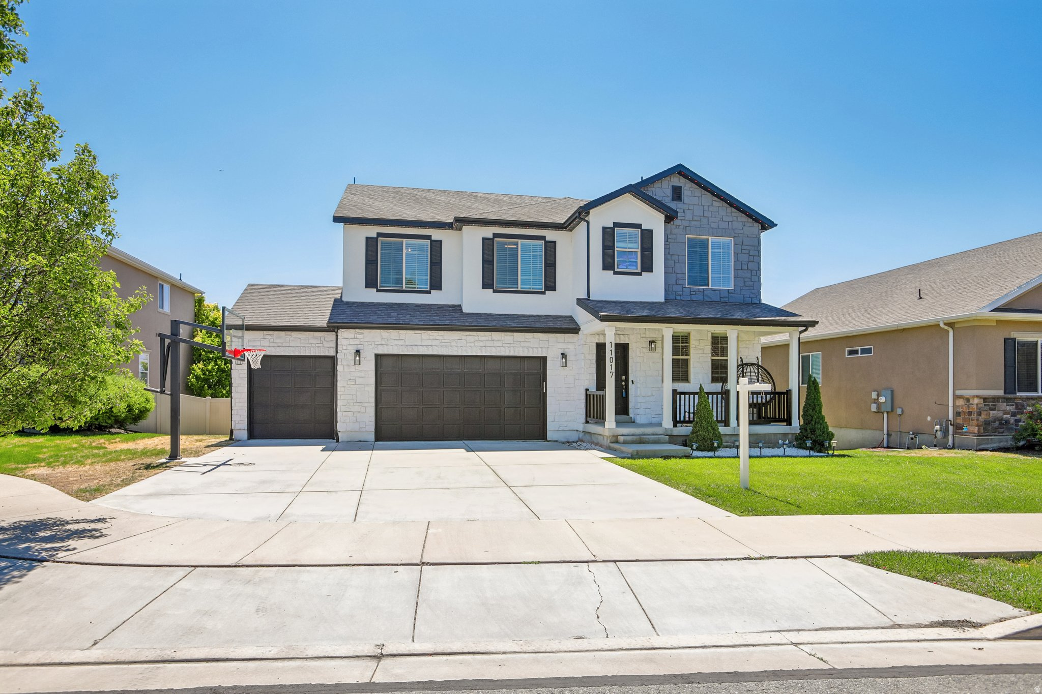 JORDAN HEIGHTS - Residential