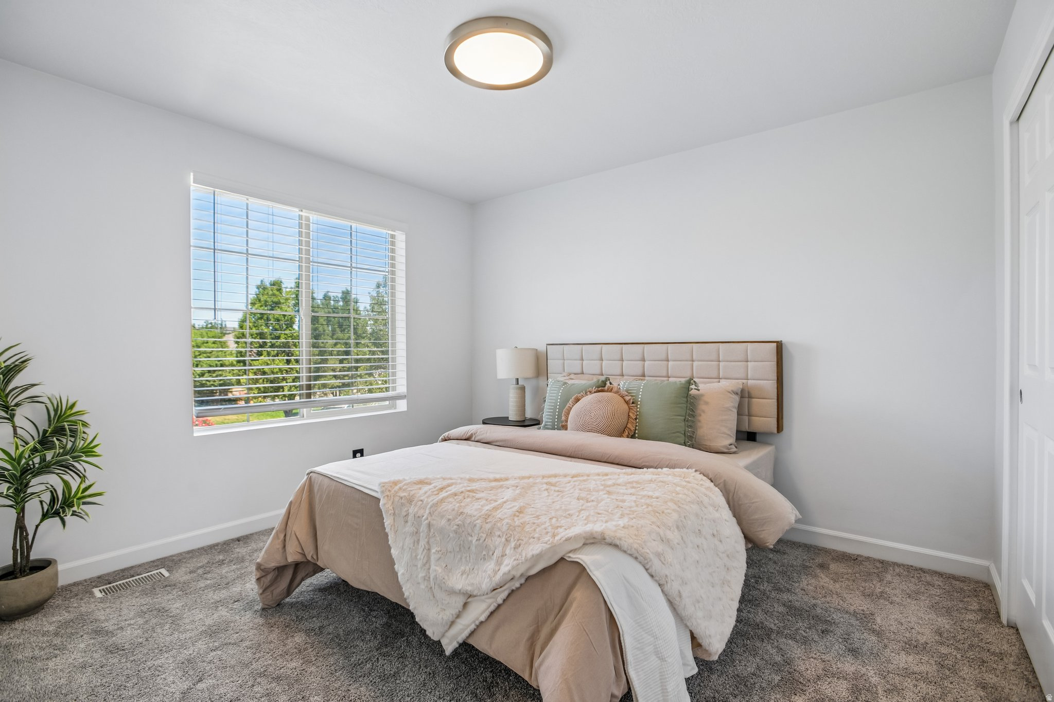 JORDAN HEIGHTS - Residential