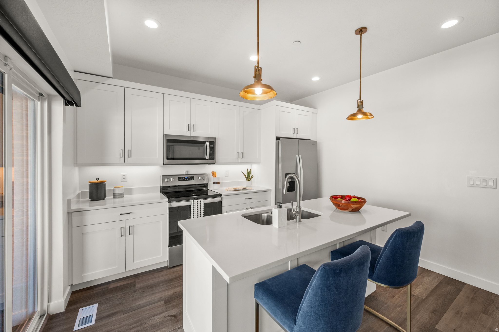 EVANS SQUARE - Residential