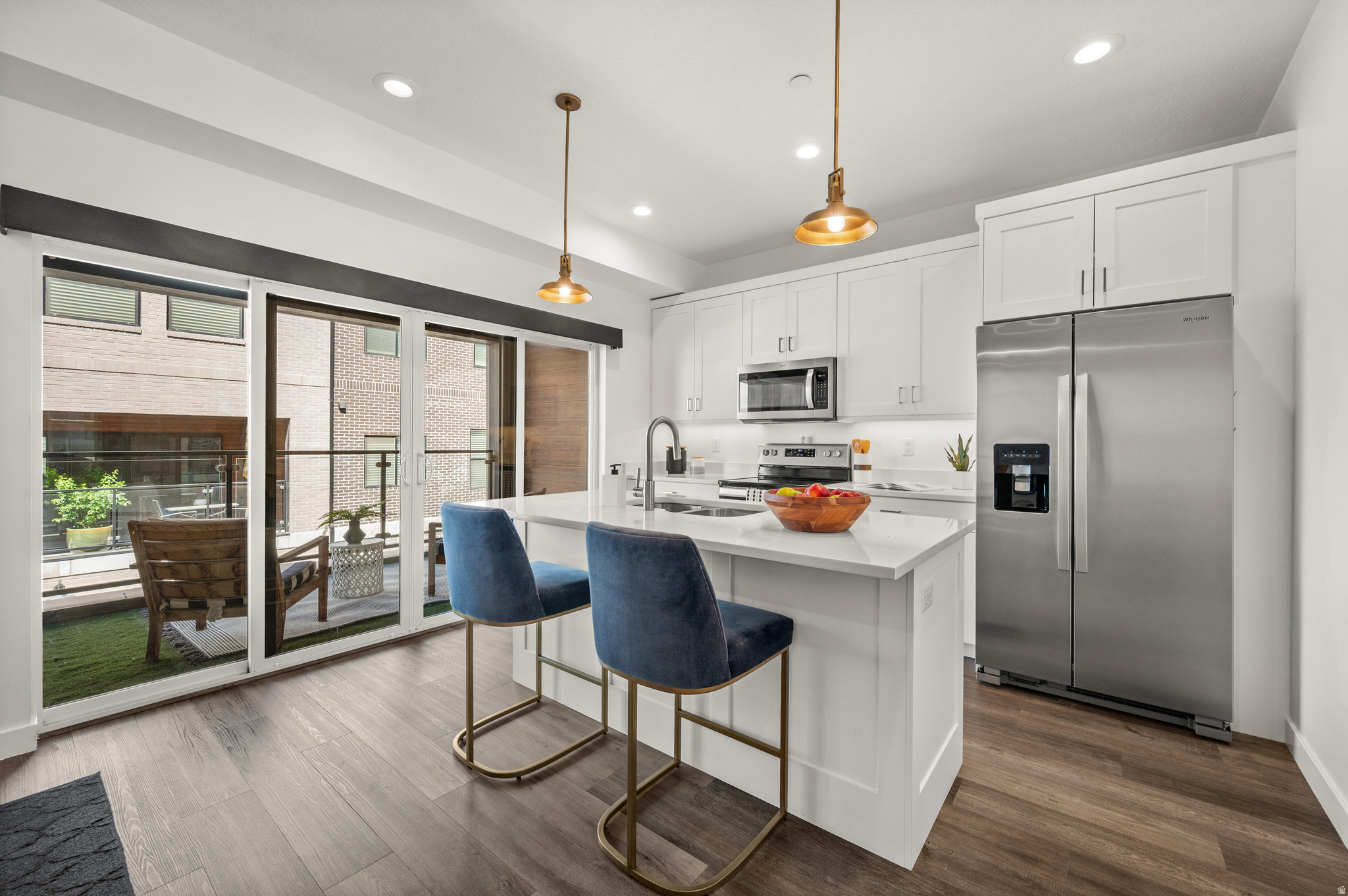 EVANS SQUARE - Residential