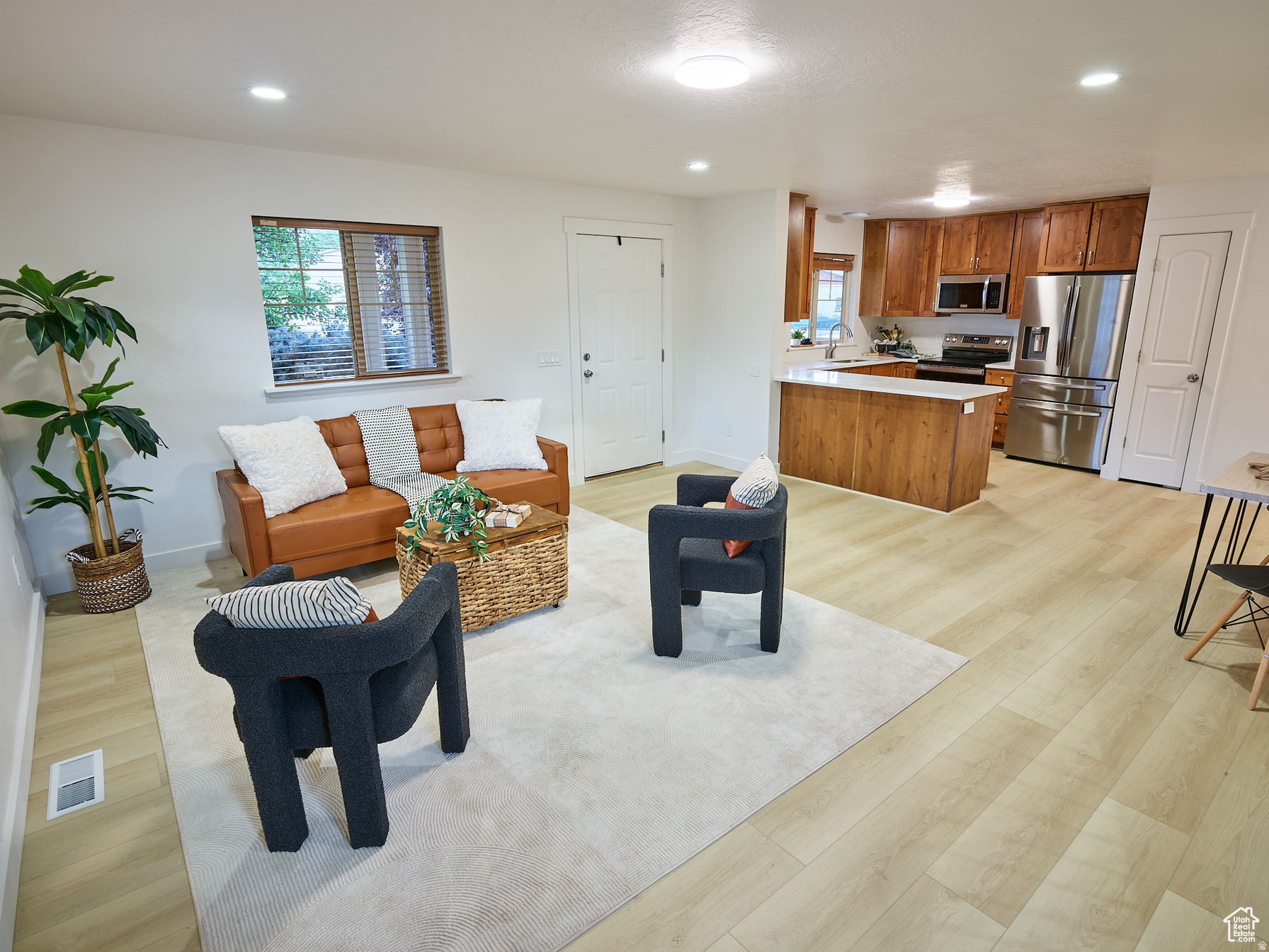 PLACE ON 9TH - Residential