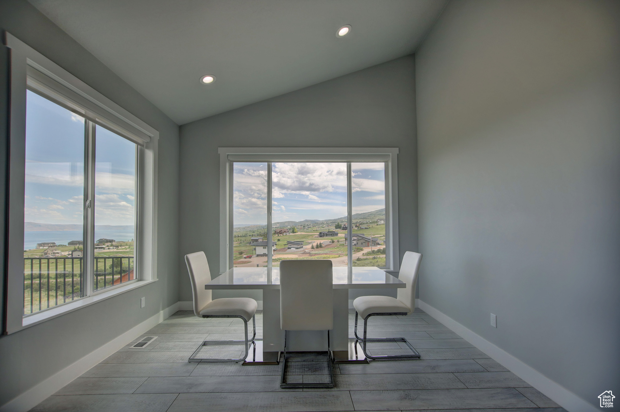 ASPEN CREEK MEADOWS - Residential
