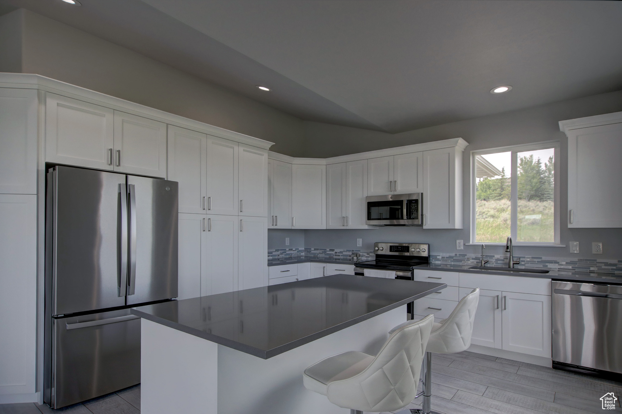 ASPEN CREEK MEADOWS - Residential