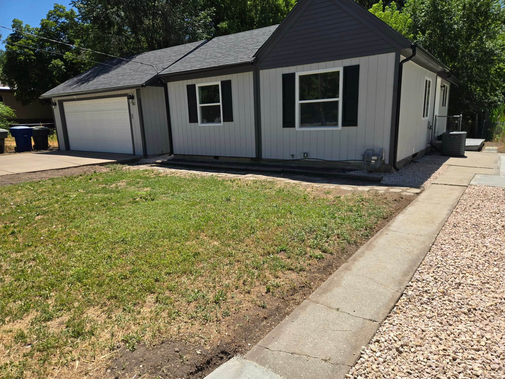 New roof, New carpet ,New paint, New widows, New Kitchen and Bathroom flooring. New tub tile and more  I may be small but lives big. come see