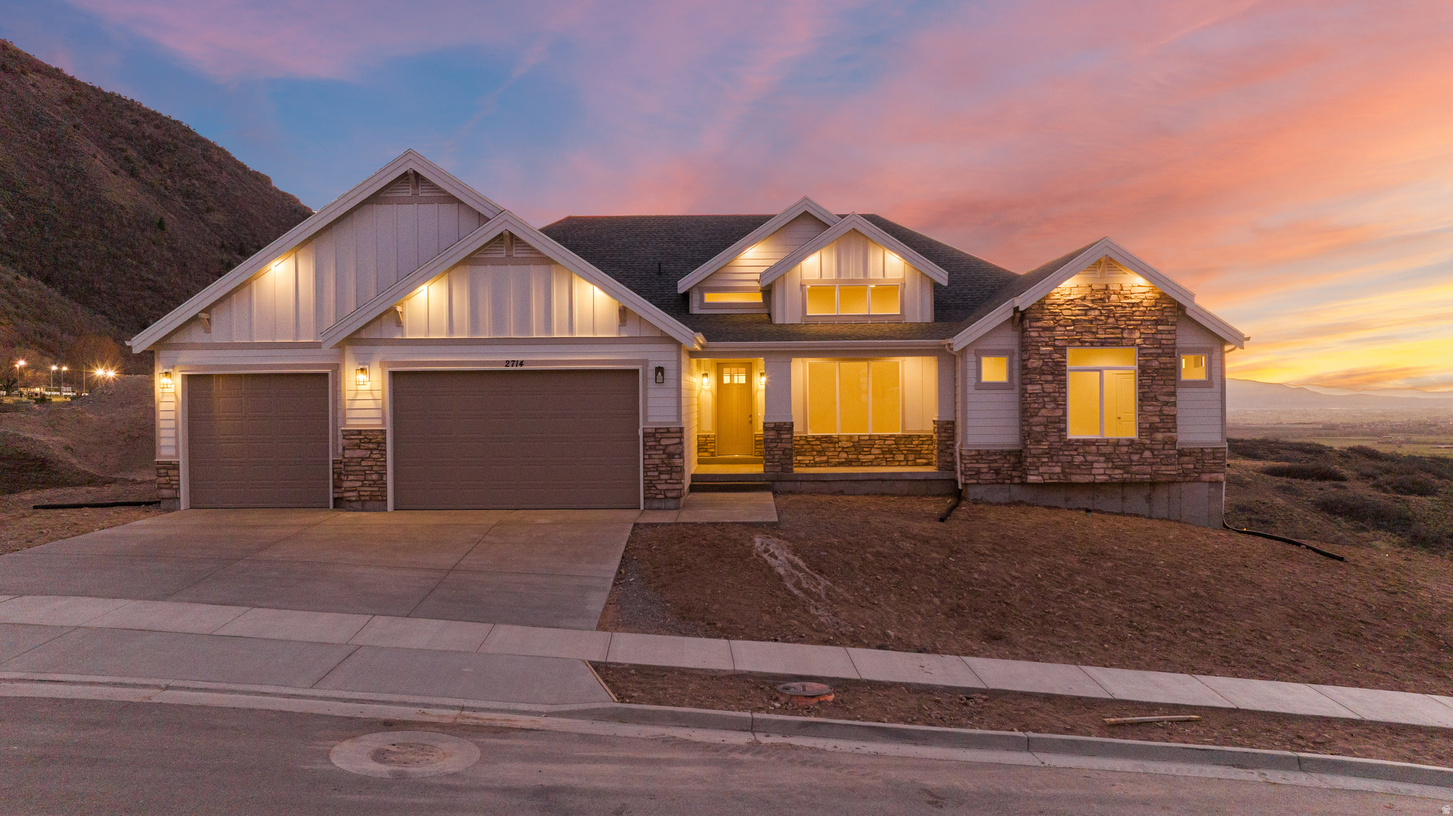 OAKRIDGE COVE - Residential