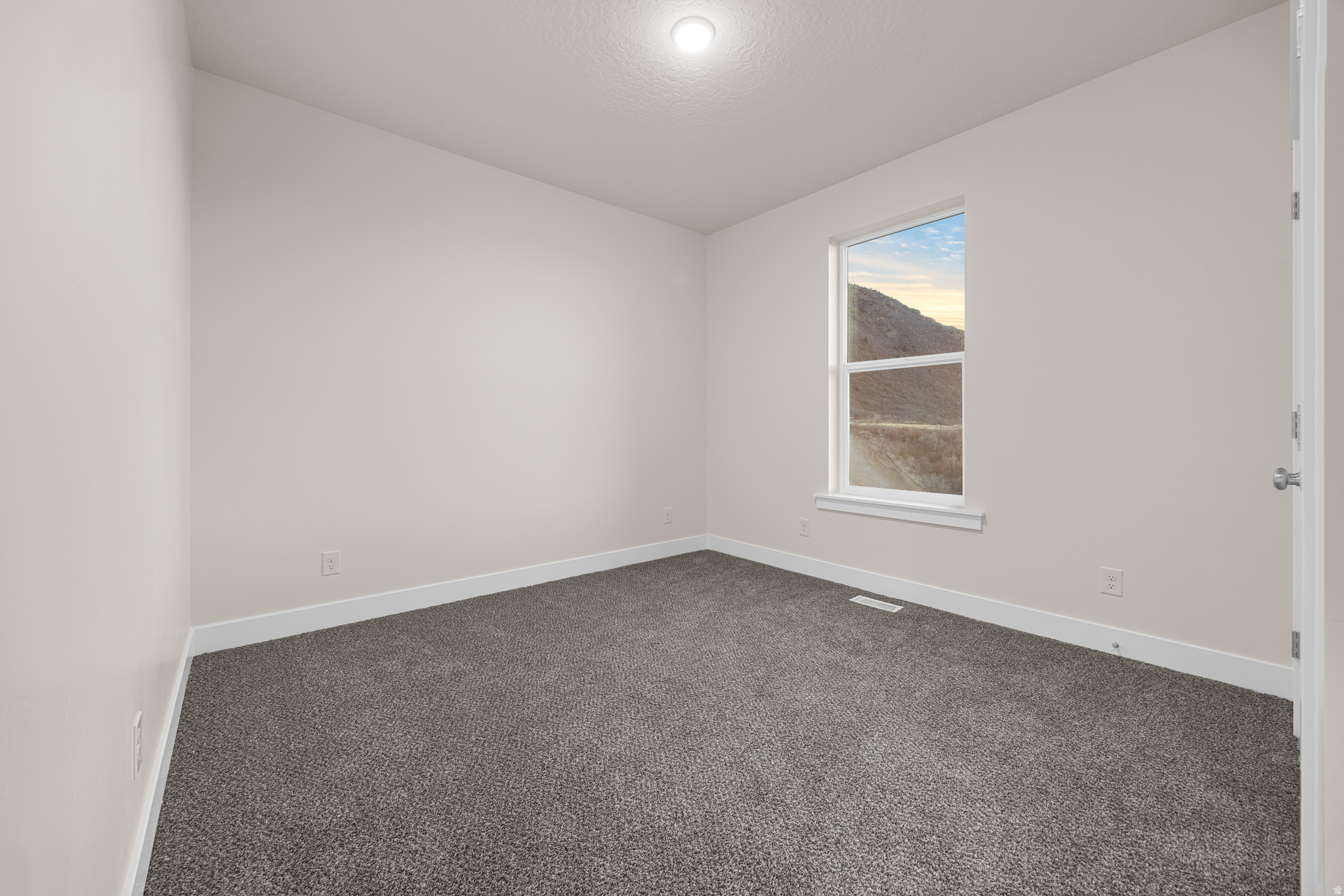 OAKRIDGE COVE - Residential