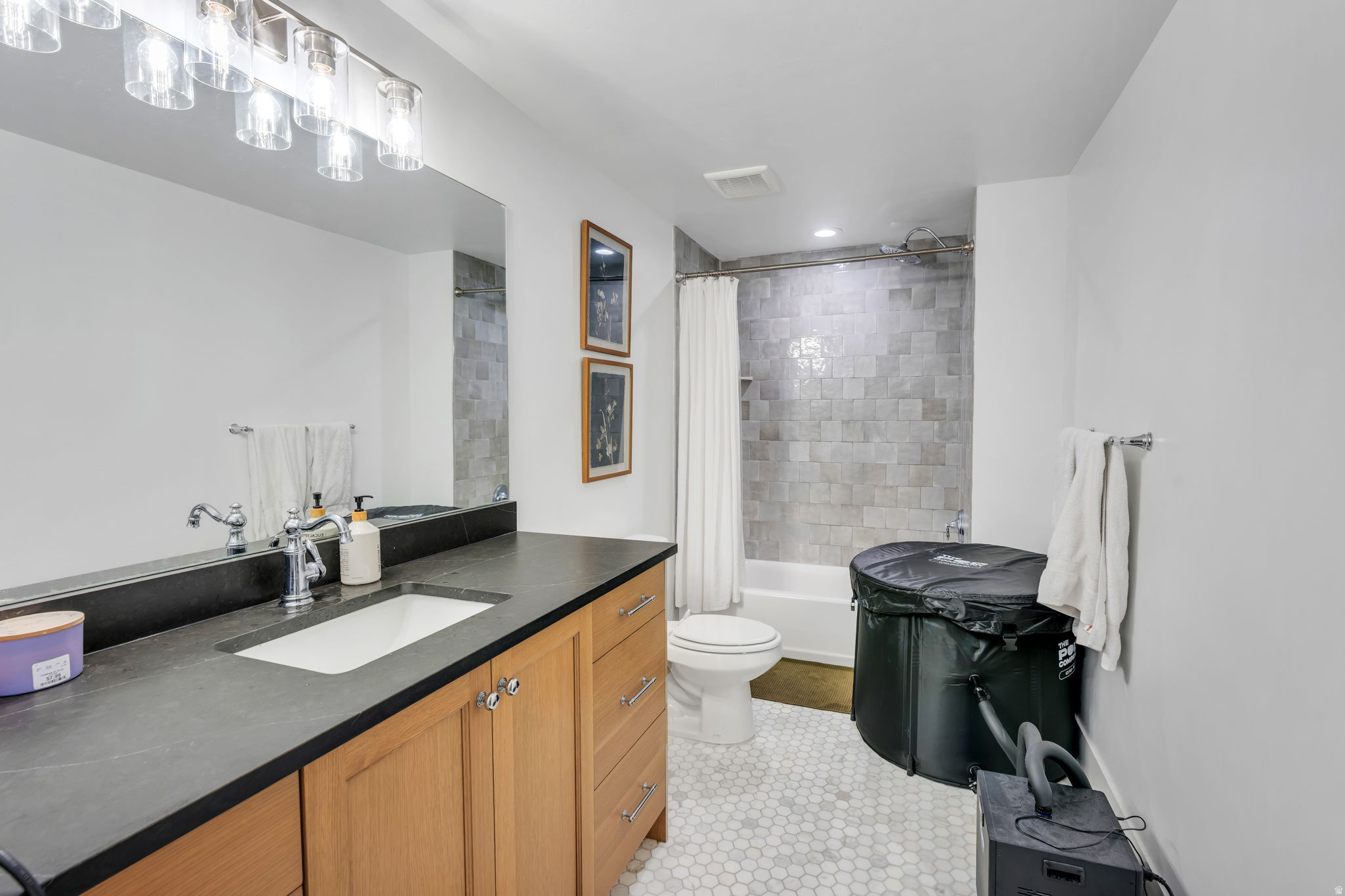 DEUEL CREEK PLACE SU - Residential