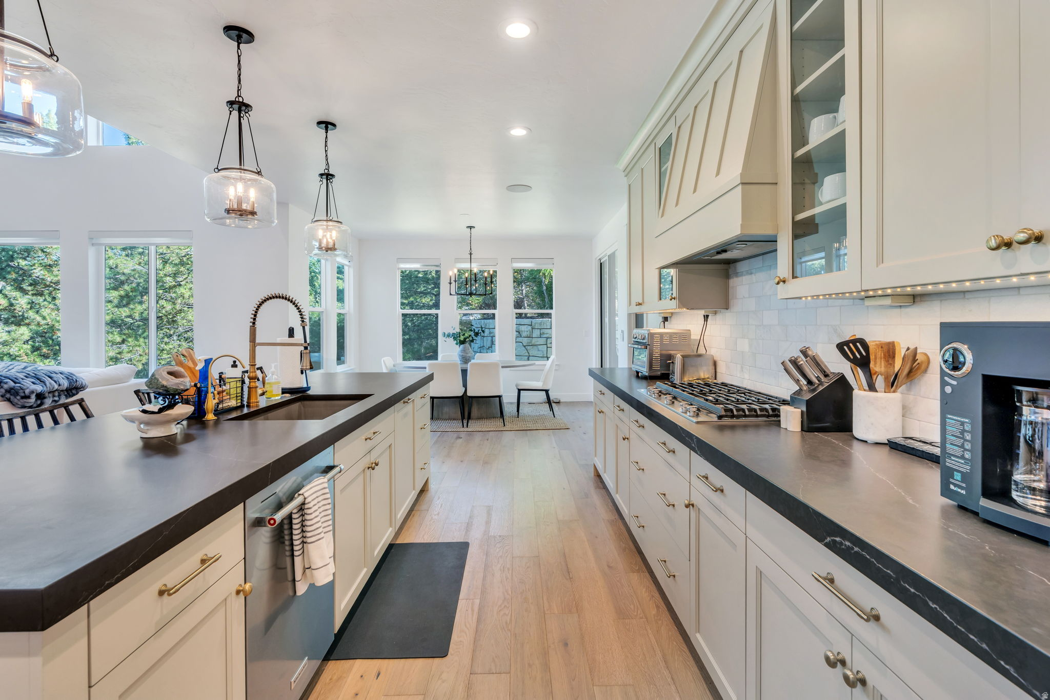 DEUEL CREEK PLACE SU - Residential