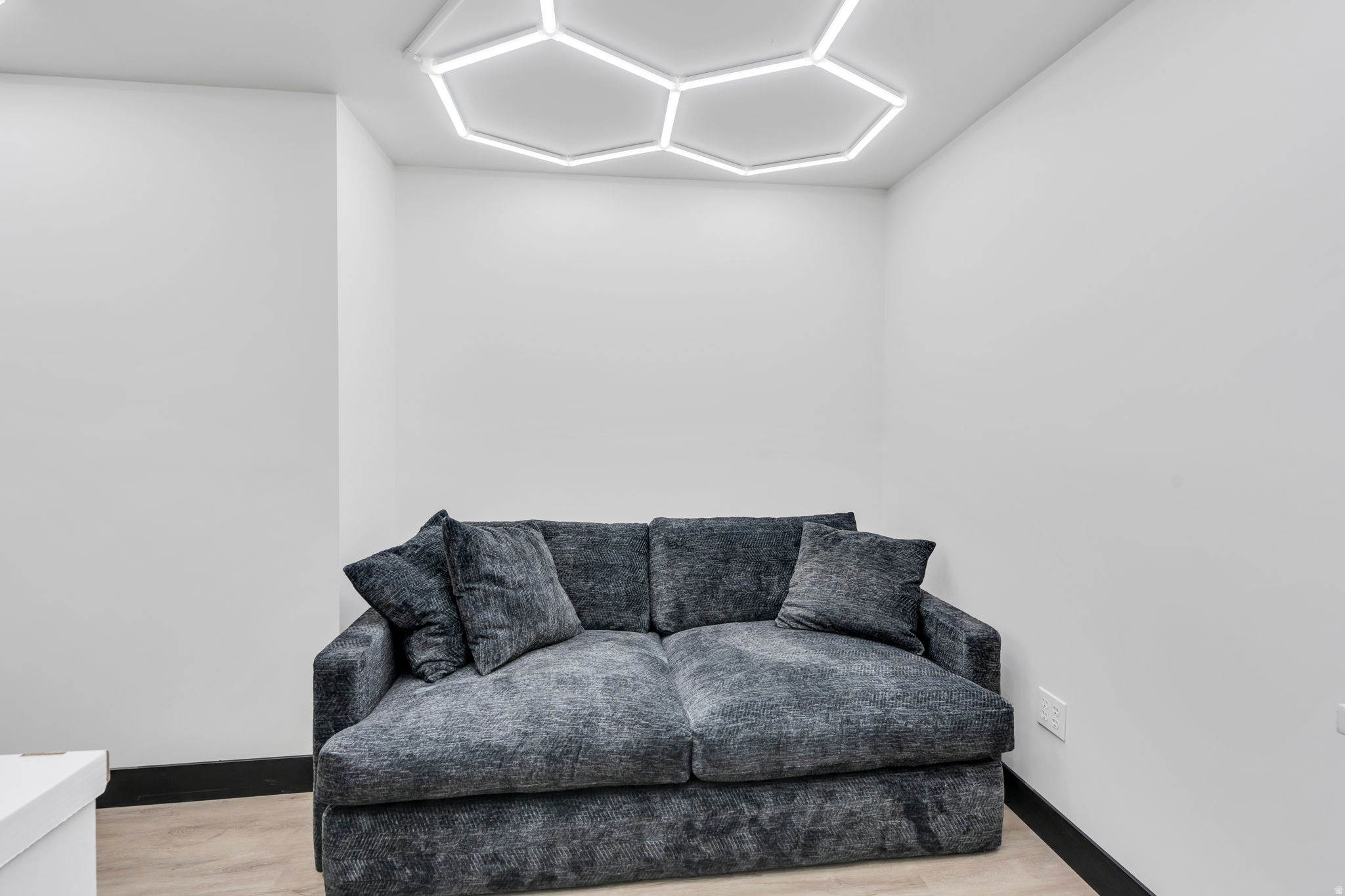 DEUEL CREEK PLACE SU - Residential