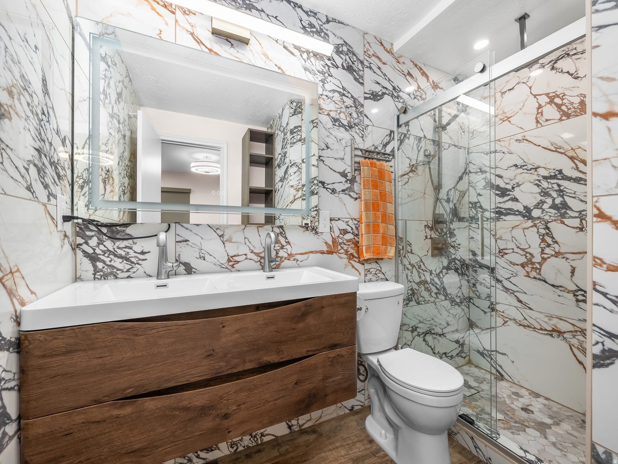 LORAN HEIGHTS ADD - Residential Lease