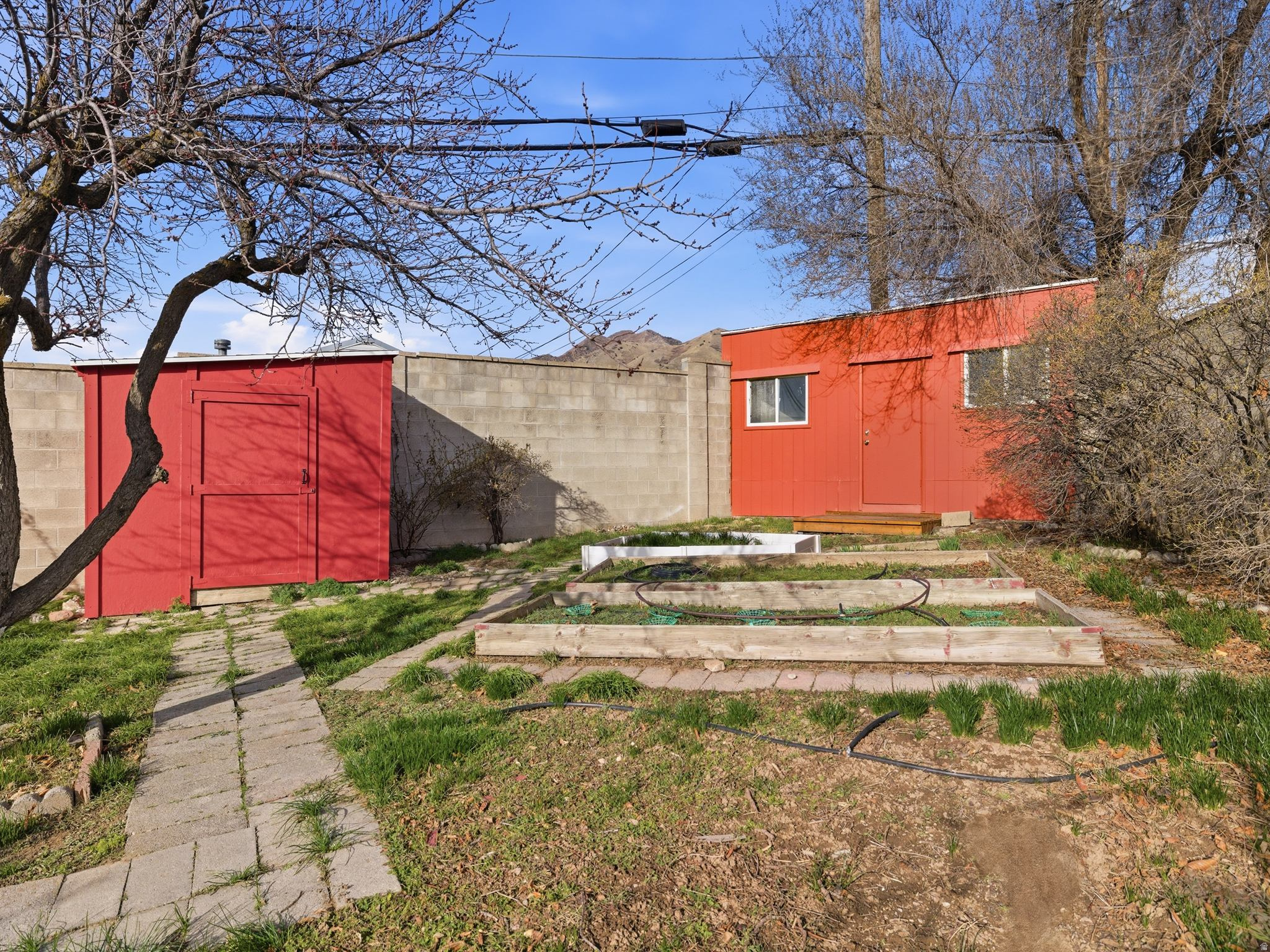 LORAN HEIGHTS ADD - Residential Lease
