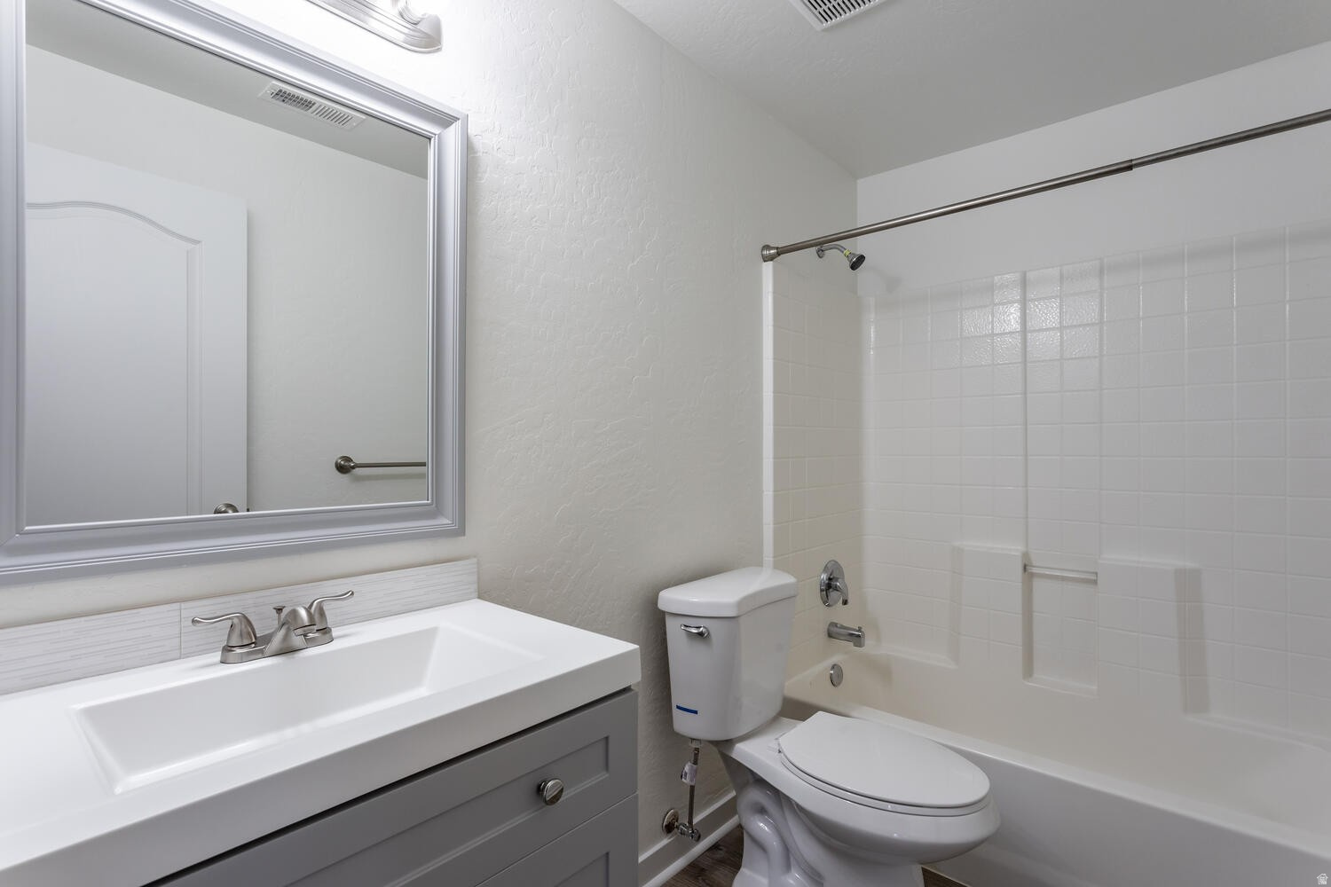 TRAILSIDE - Residential Lease