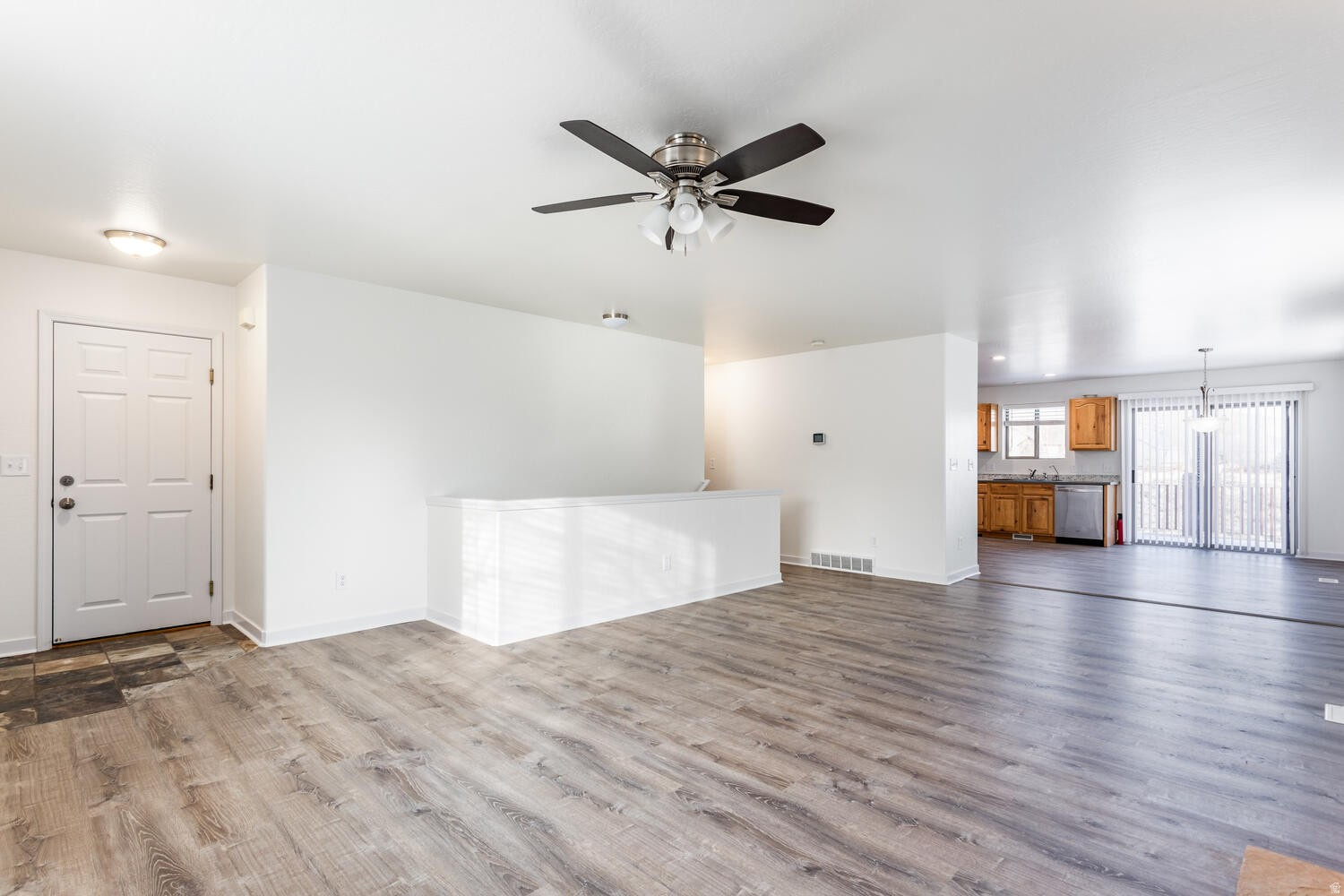 TRAILSIDE - Residential Lease