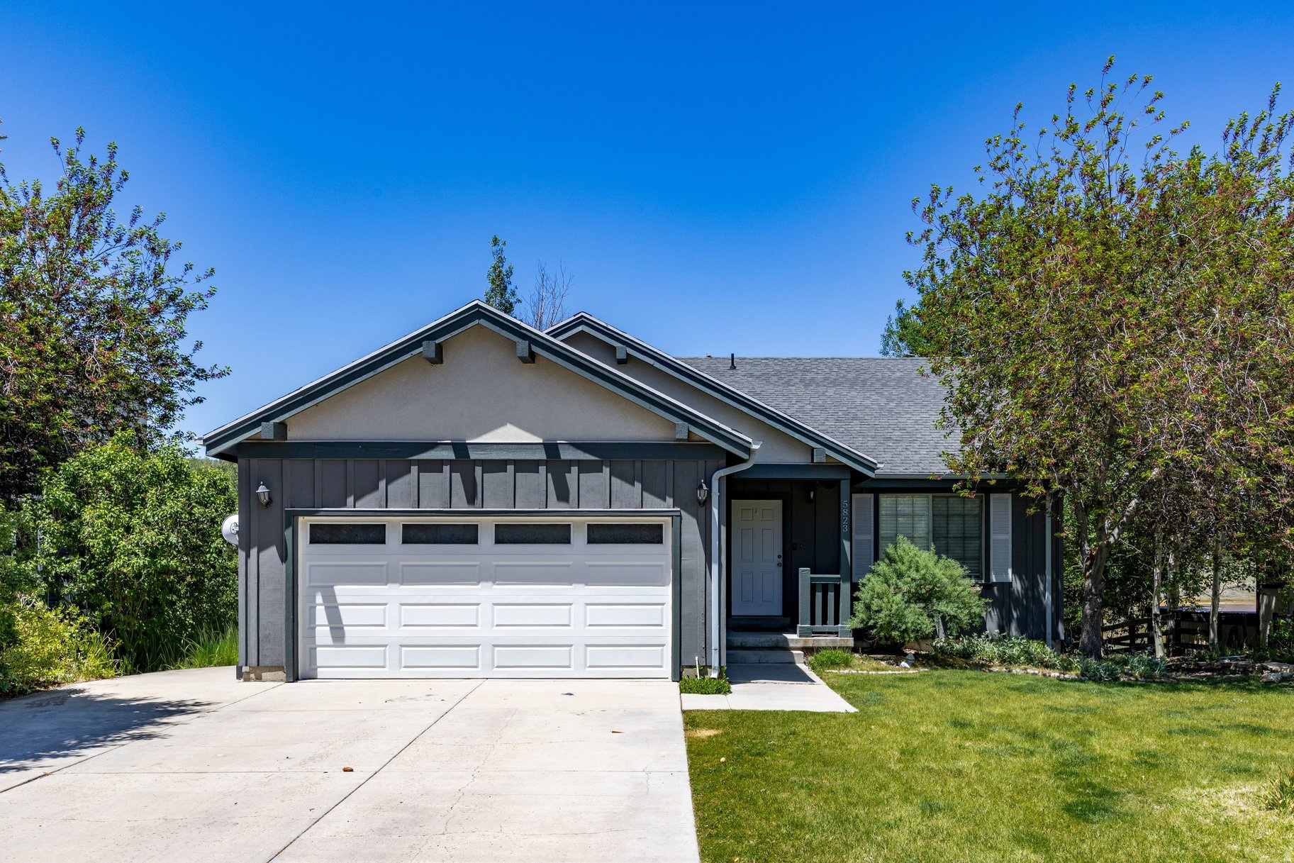 TRAILSIDE - Residential Lease