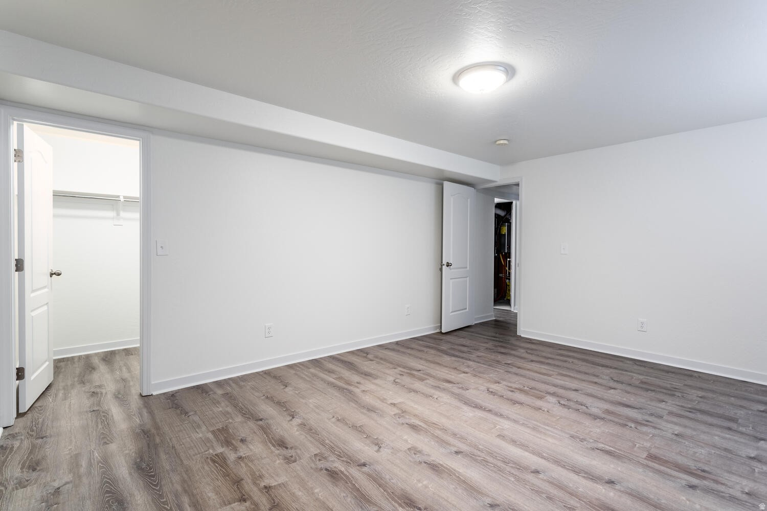 TRAILSIDE - Residential Lease