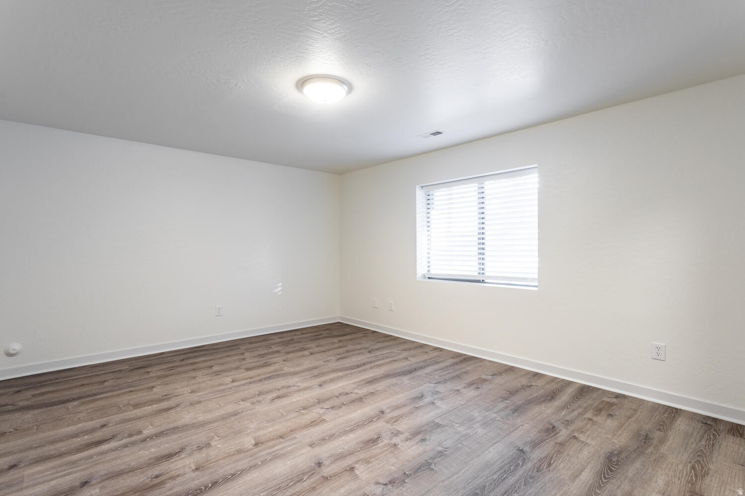 TRAILSIDE - Residential Lease