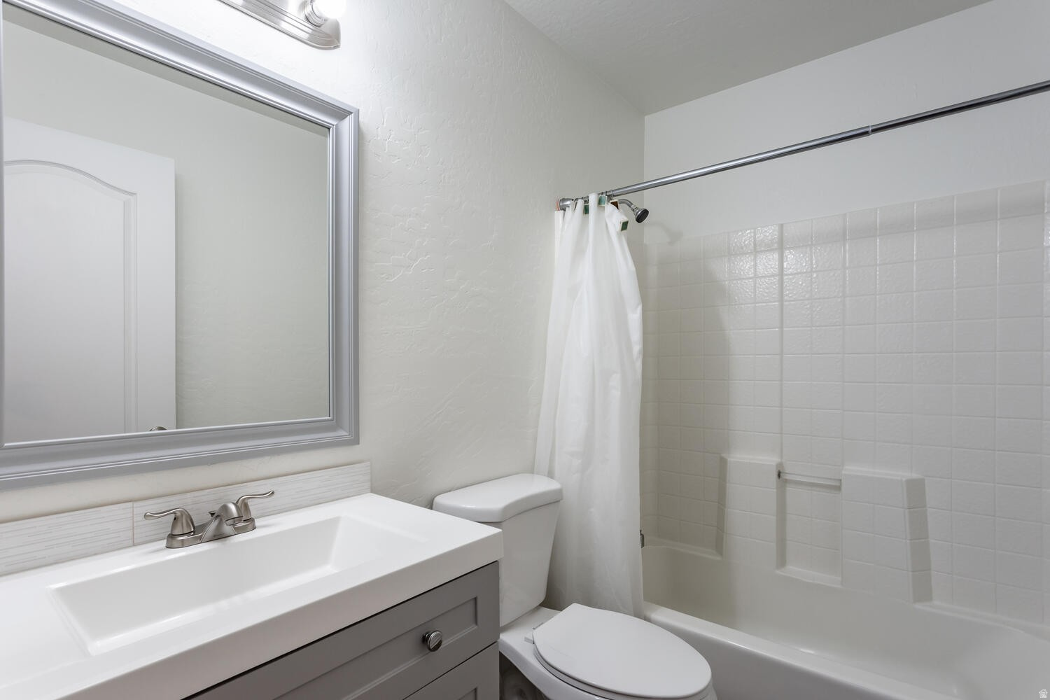 TRAILSIDE - Residential Lease