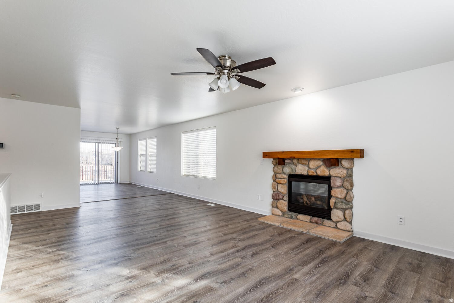 TRAILSIDE - Residential Lease