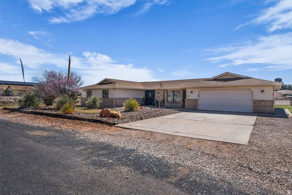 WINCHESTER HILLS - Residential