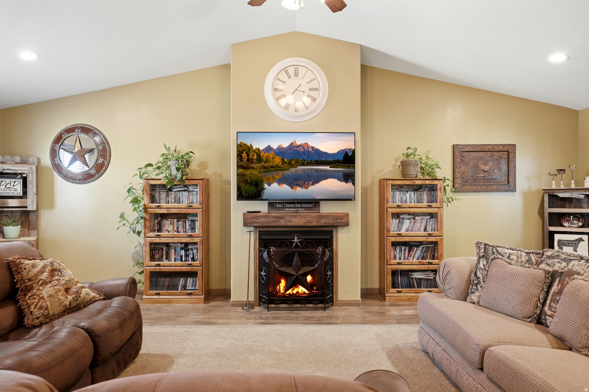 HAYES WEST - Residential
