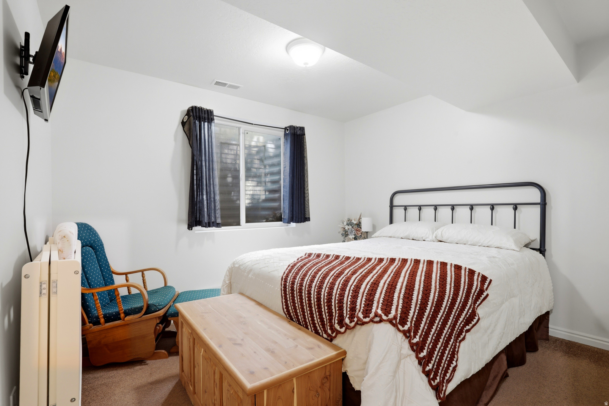 HAYES WEST - Residential