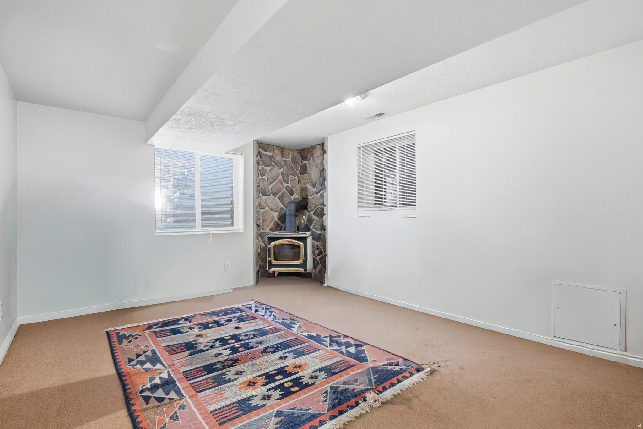 HAYES WEST - Residential