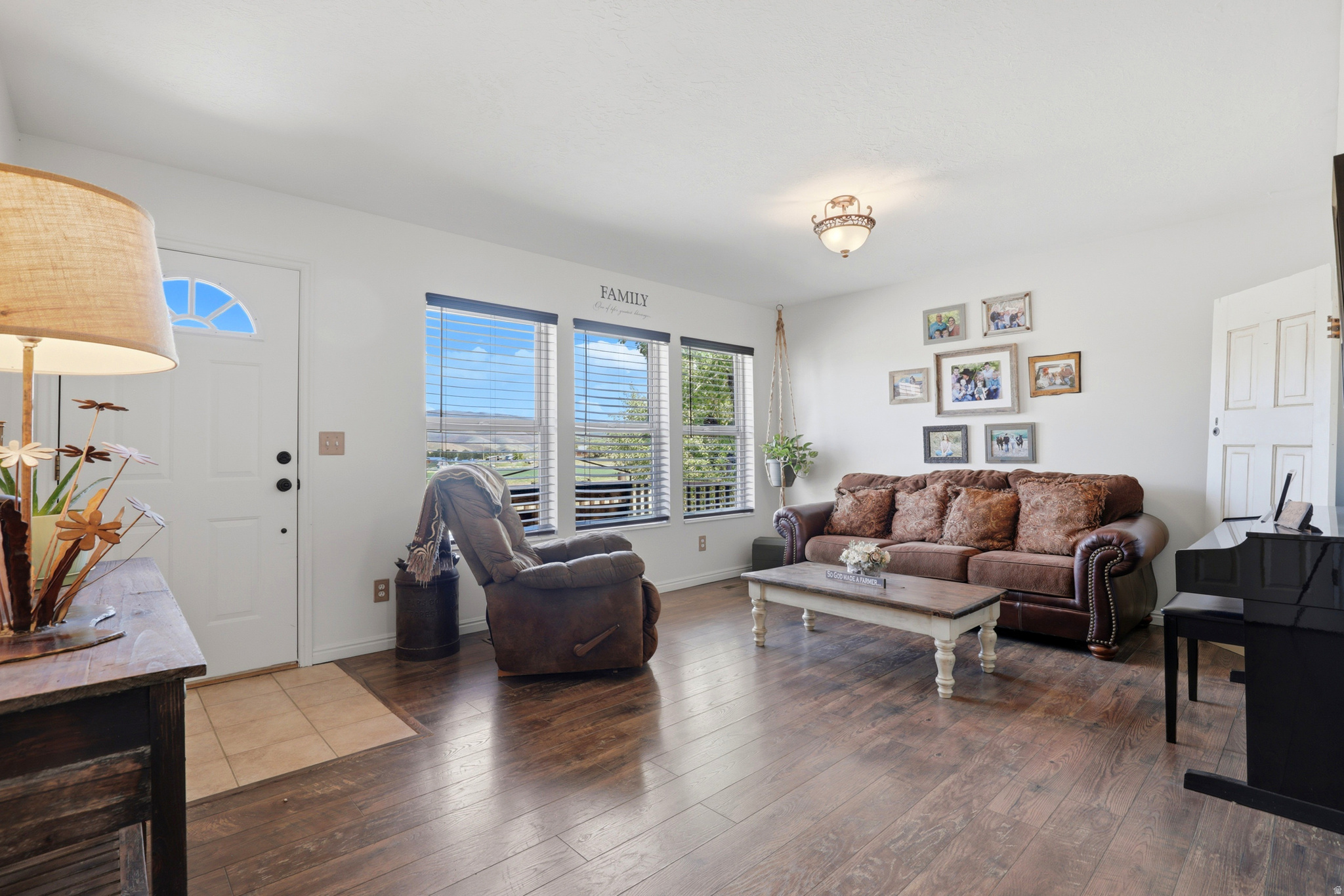 HAYES WEST - Residential