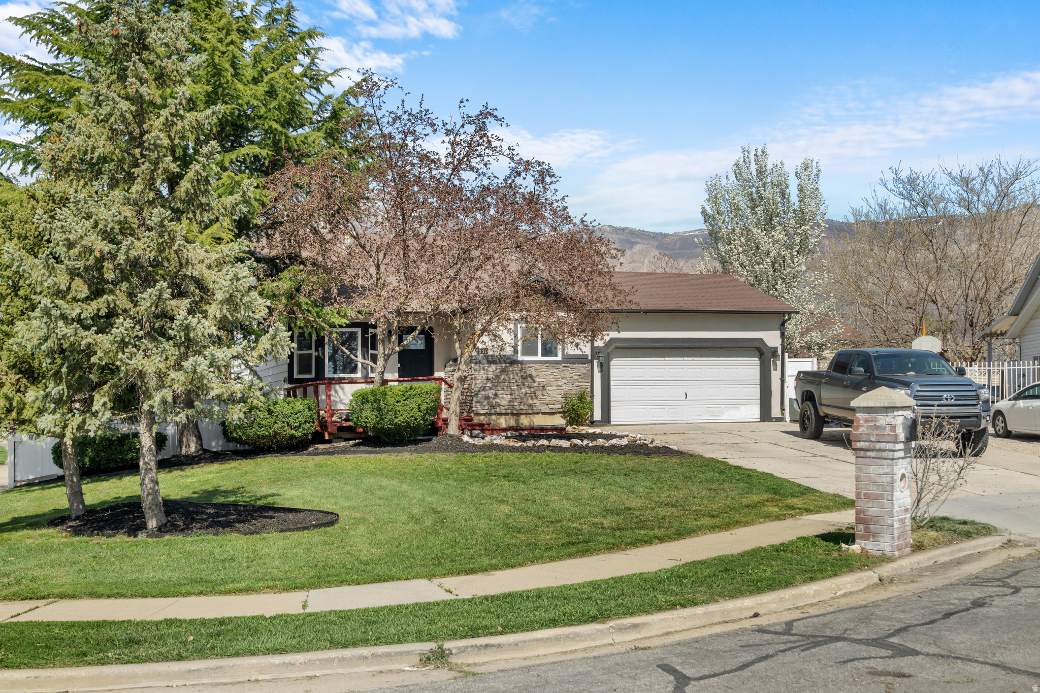 FAIRWAY PARK - Residential