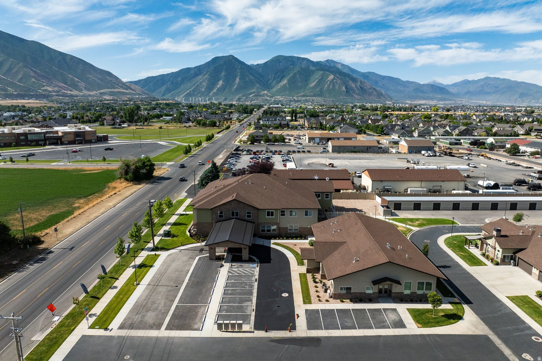 MAPLE LANDING - Residential