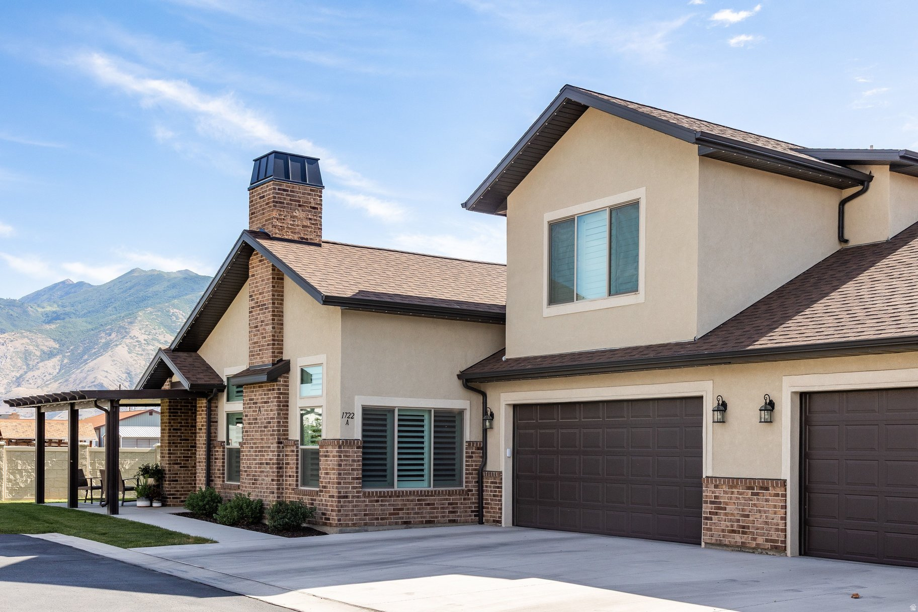 MAPLE LANDING - Residential