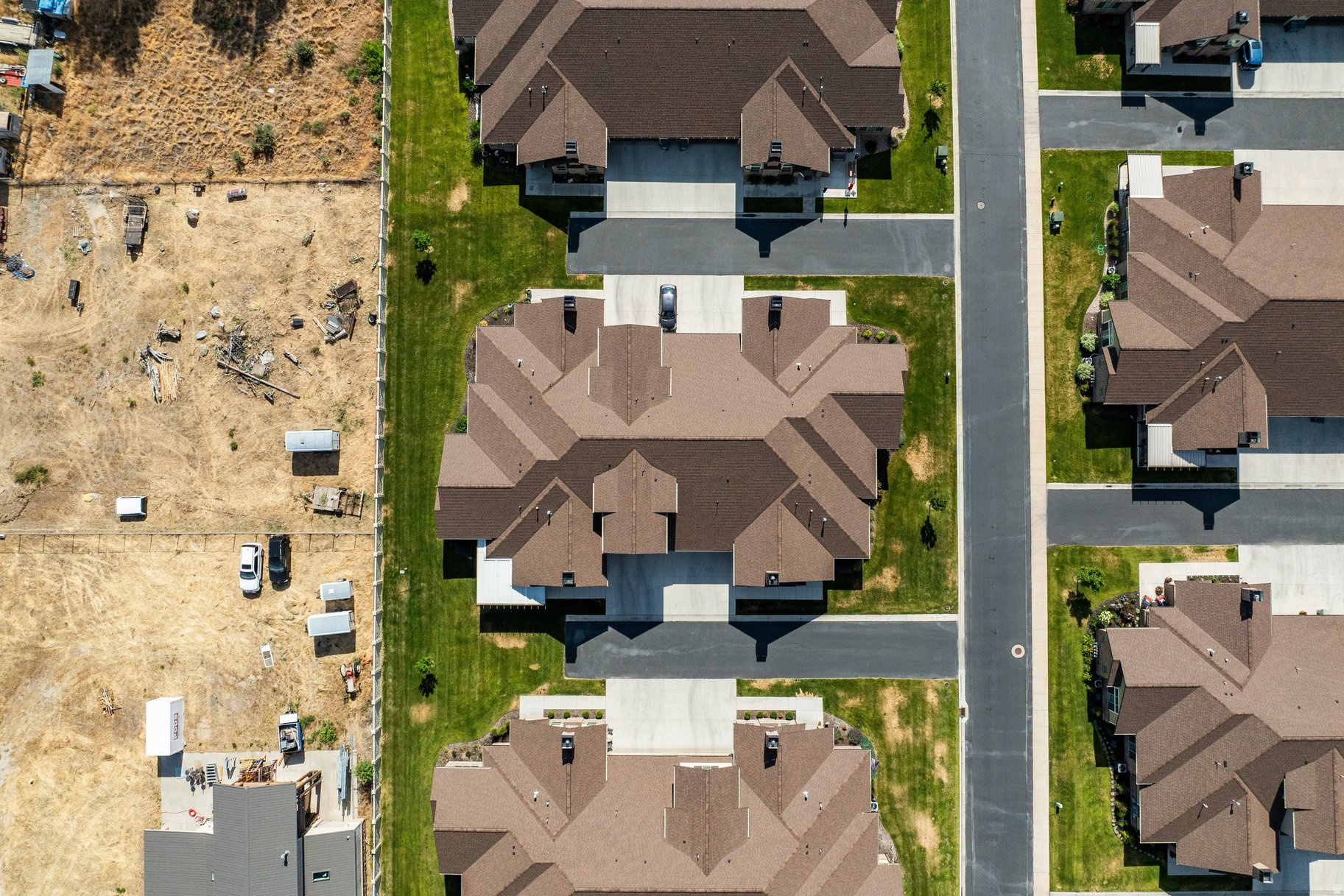 MAPLE LANDING - Residential