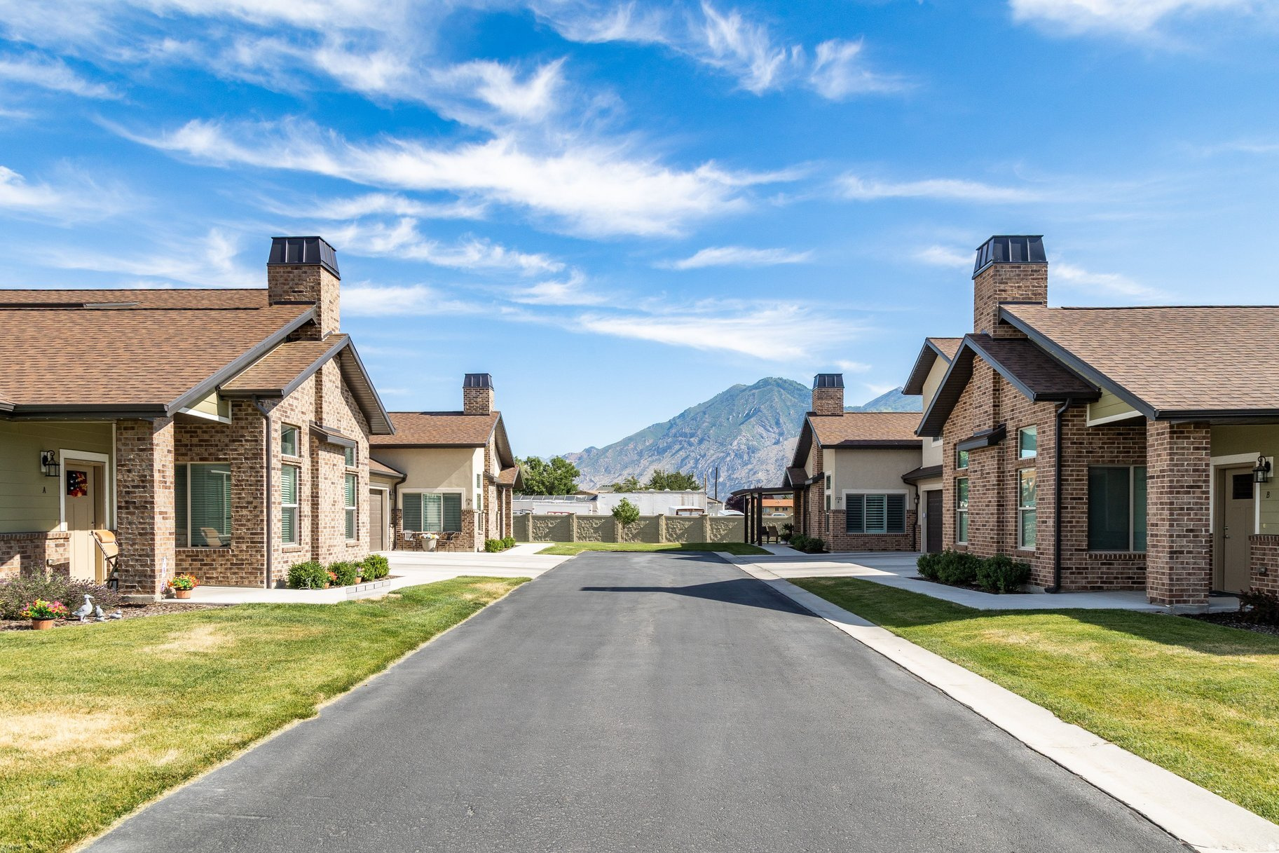 MAPLE LANDING - Residential