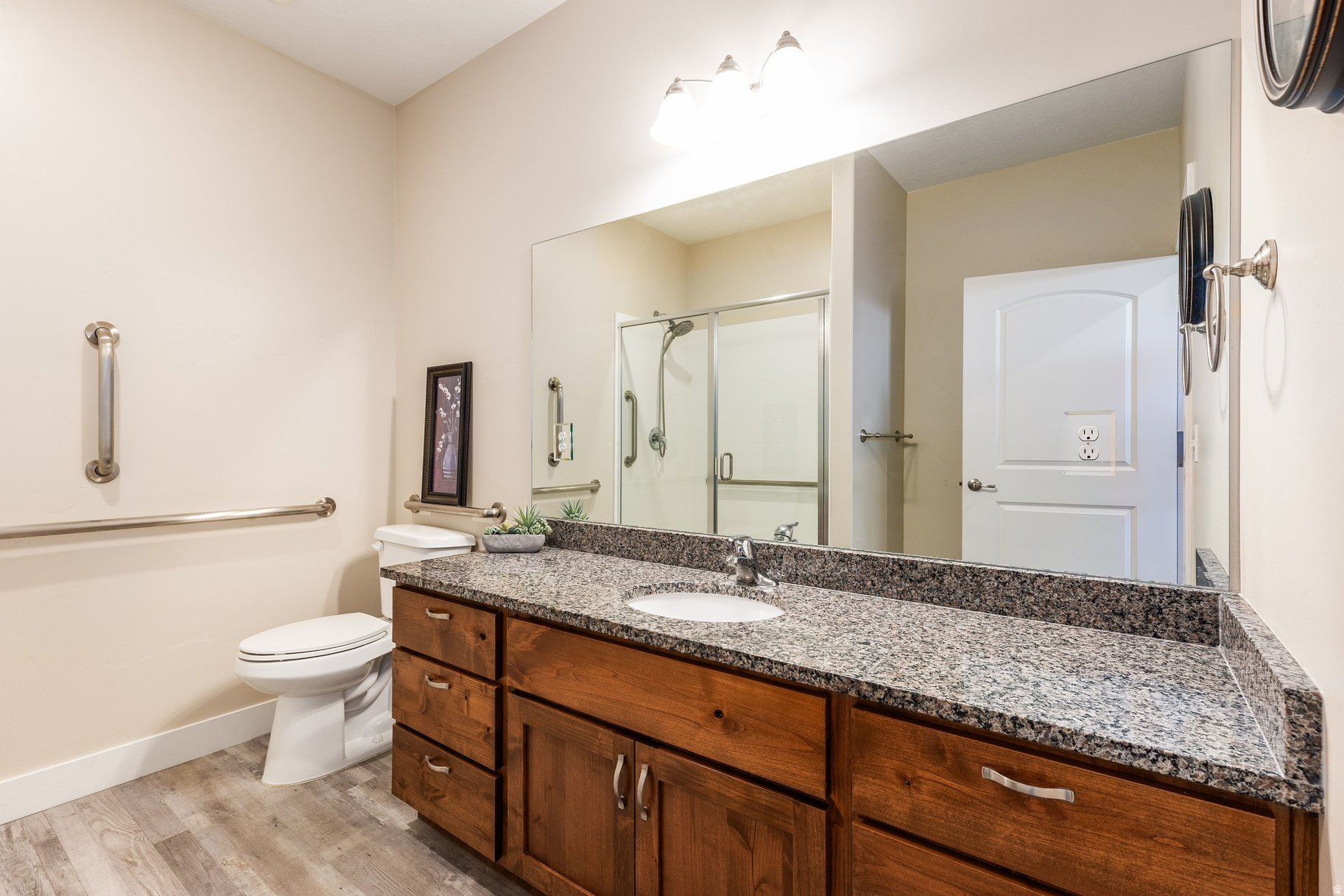 MAPLE LANDING - Residential