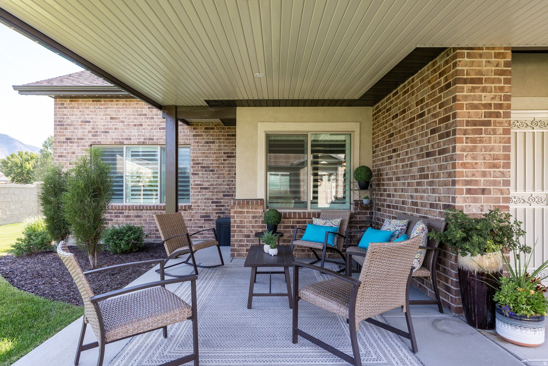 MAPLE LANDING - Residential