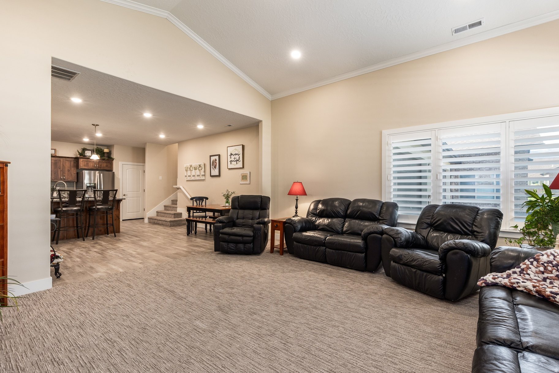 MAPLE LANDING - Residential