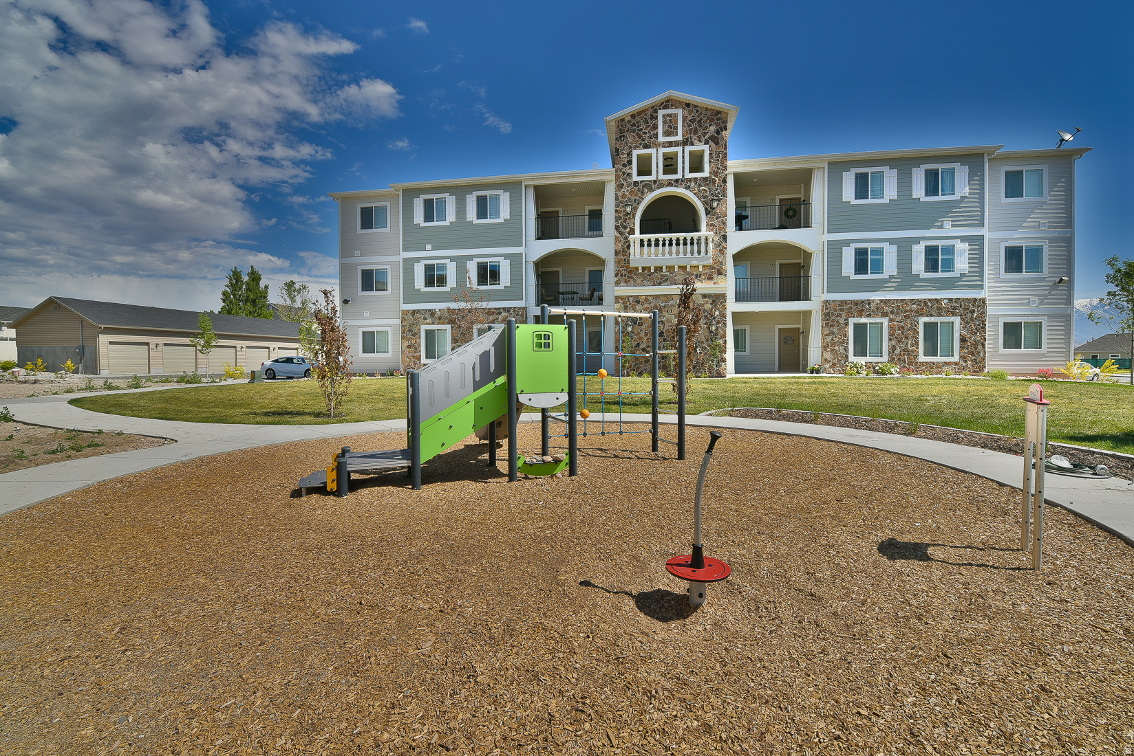 HILLCREST CONDO - Residential