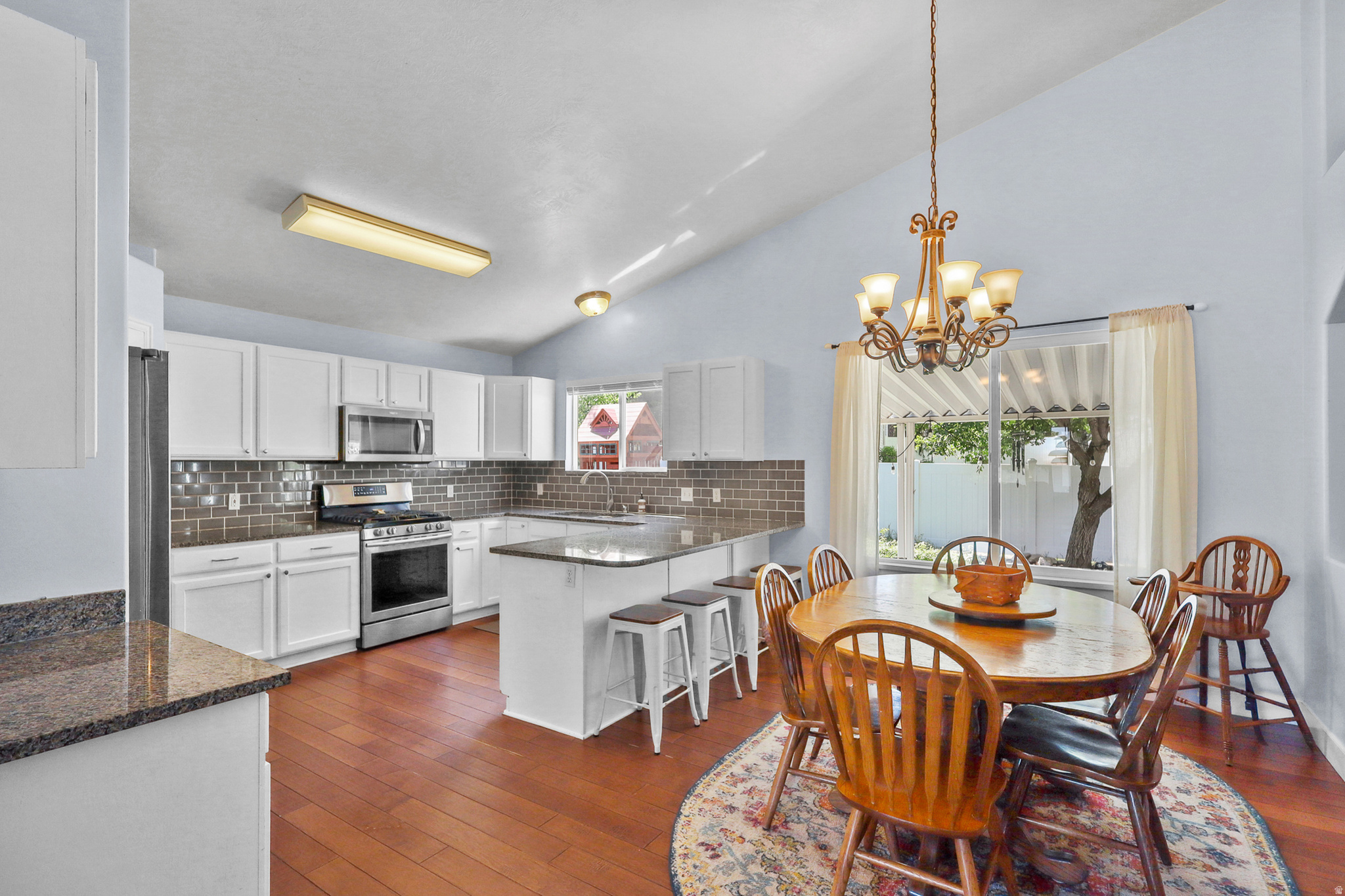 CEDARVIEW ESTATES - Residential