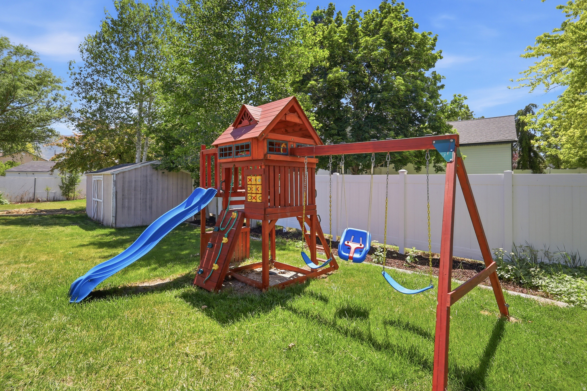 CEDARVIEW ESTATES - Residential