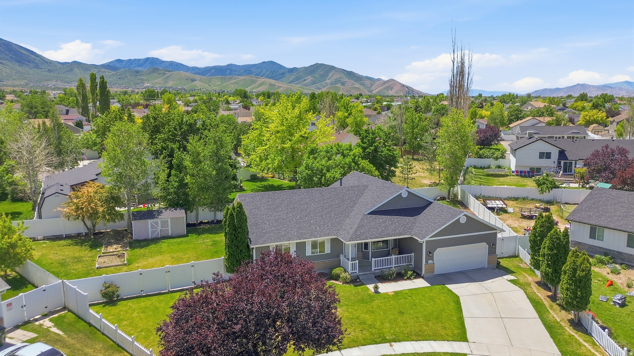 CEDARVIEW ESTATES - Residential