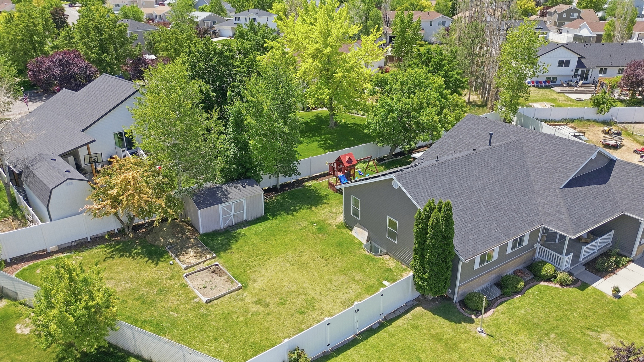 CEDARVIEW ESTATES - Residential