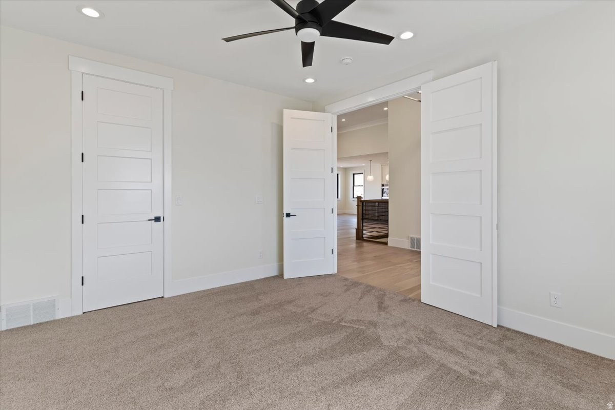 DEER CREST - Residential