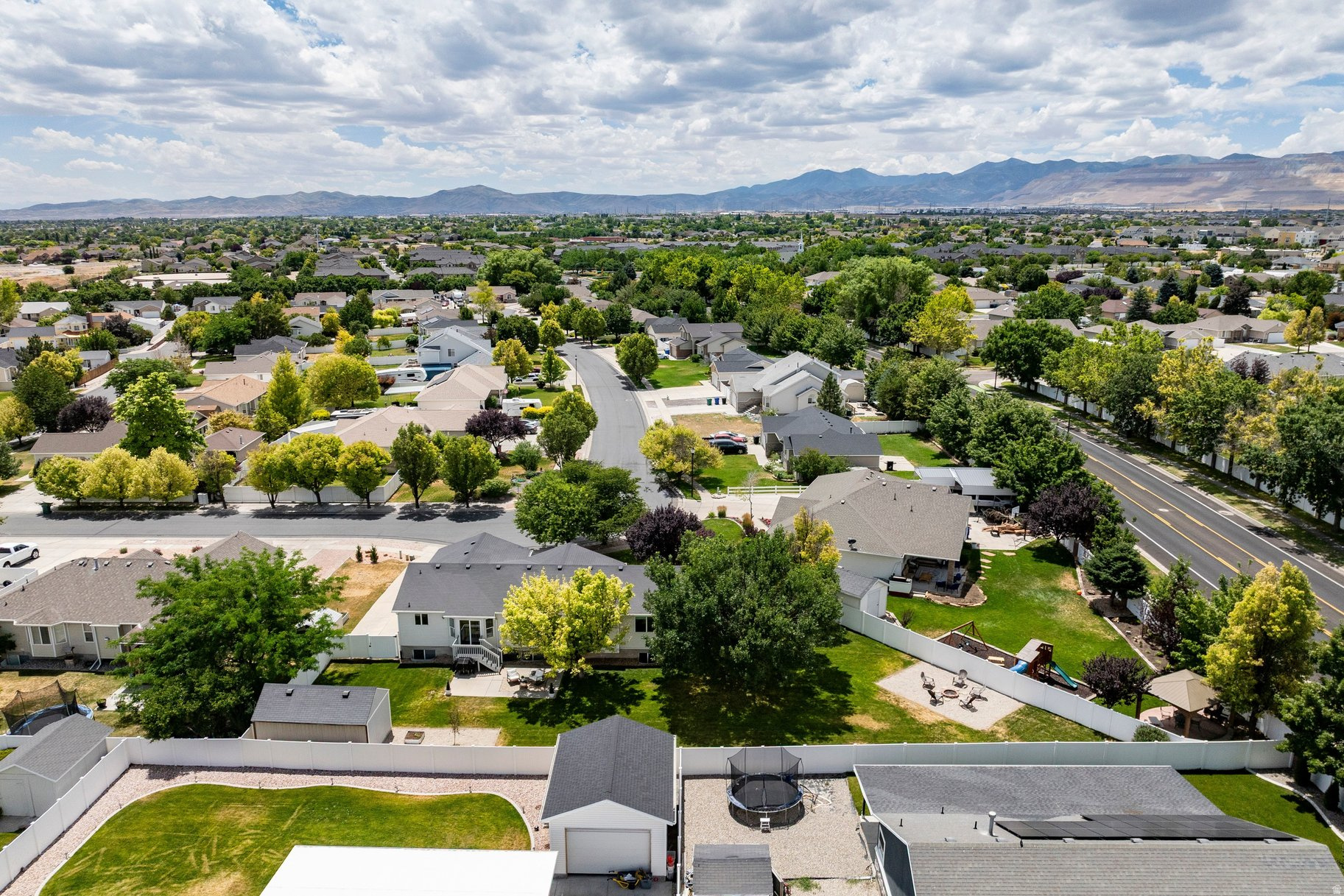WOOD CREEK 2 - Residential