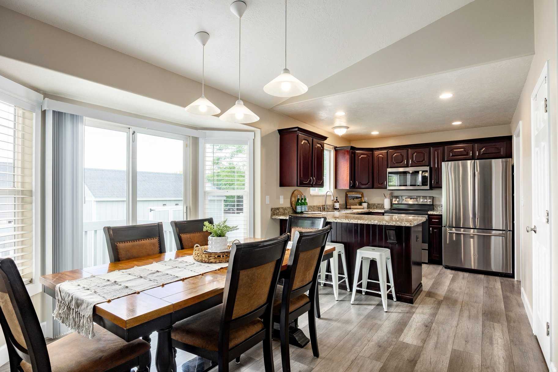 WOOD CREEK 2 - Residential