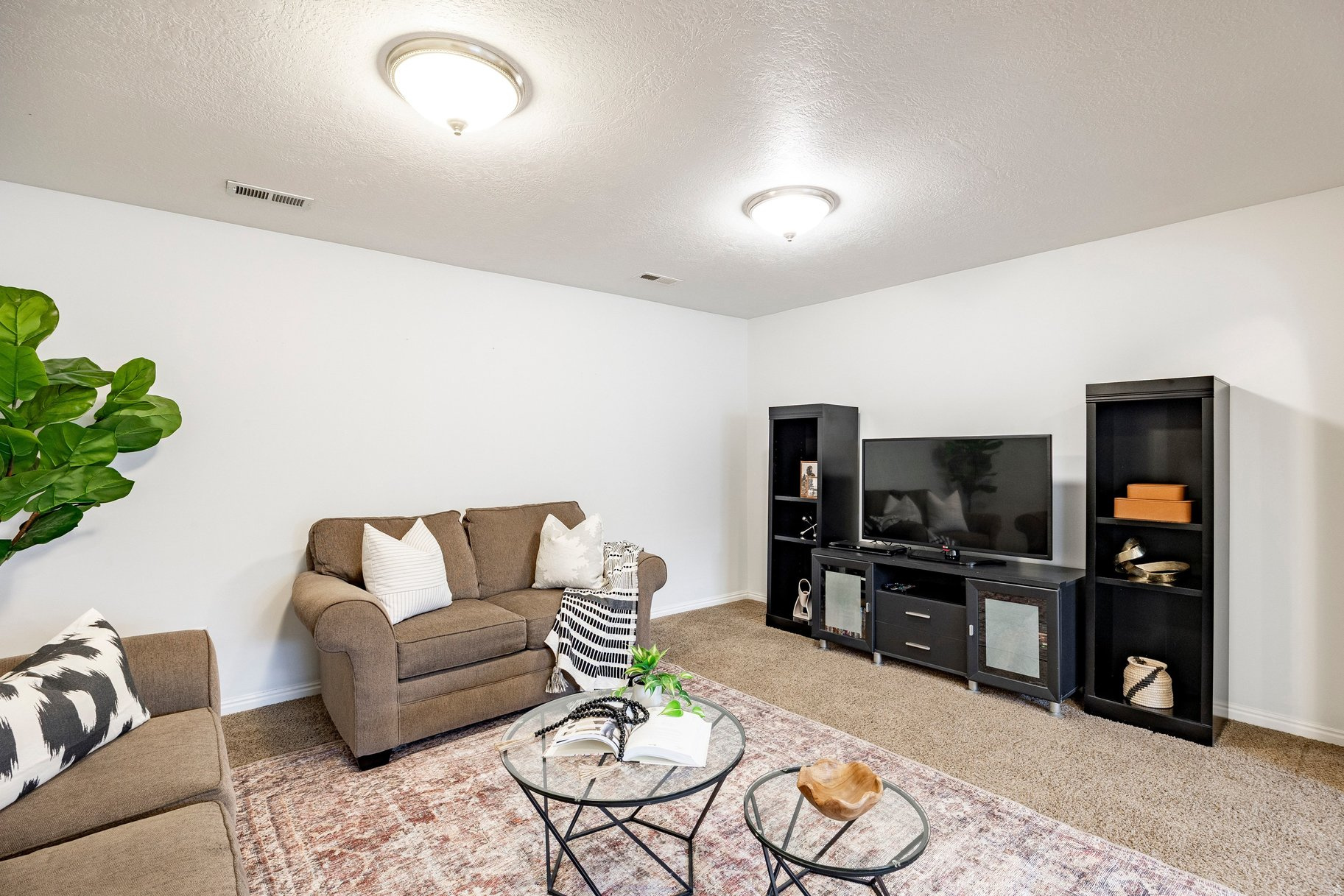 WOOD CREEK 2 - Residential