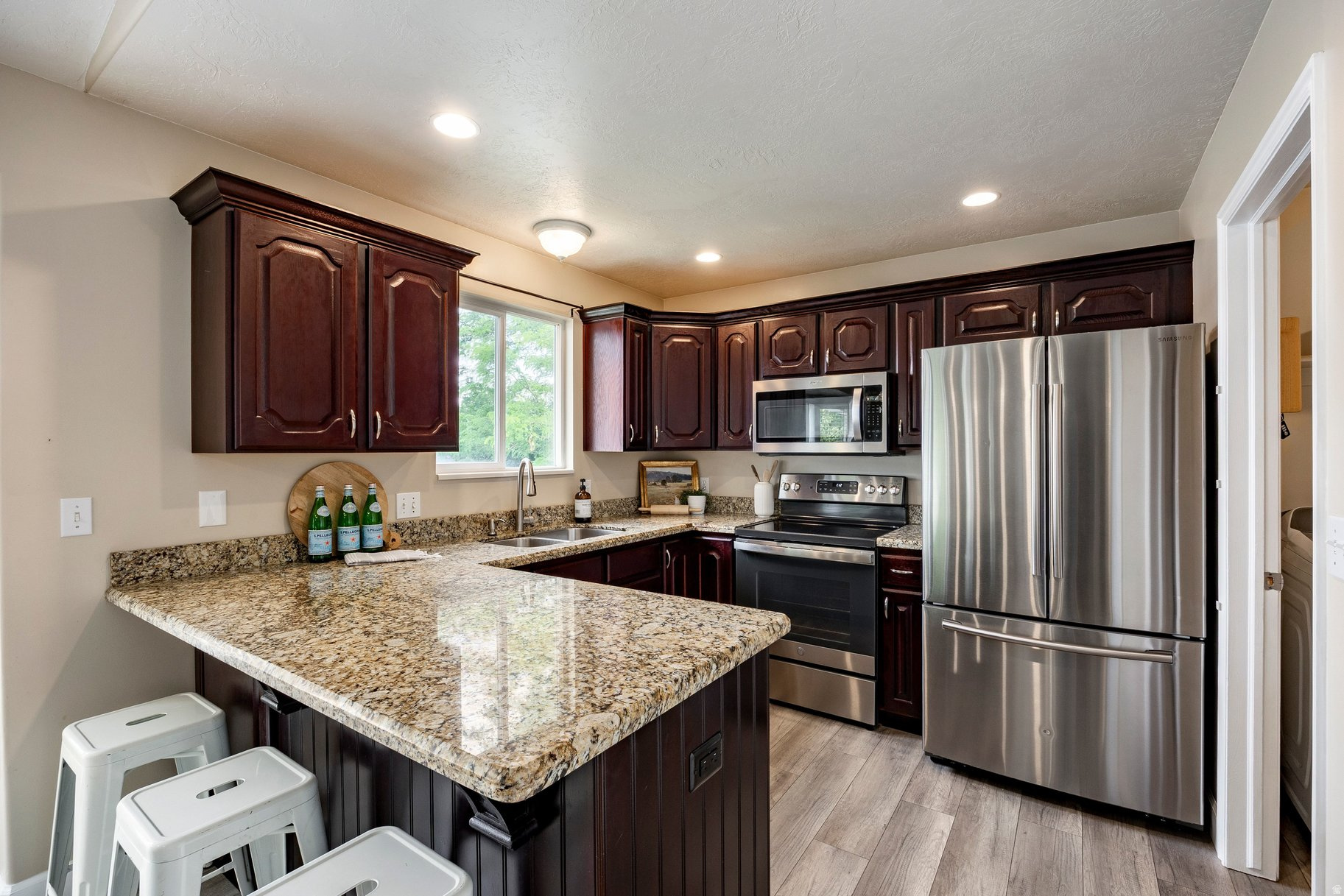 WOOD CREEK 2 - Residential