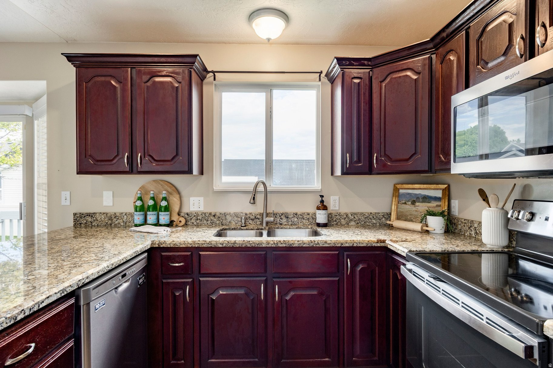 WOOD CREEK 2 - Residential