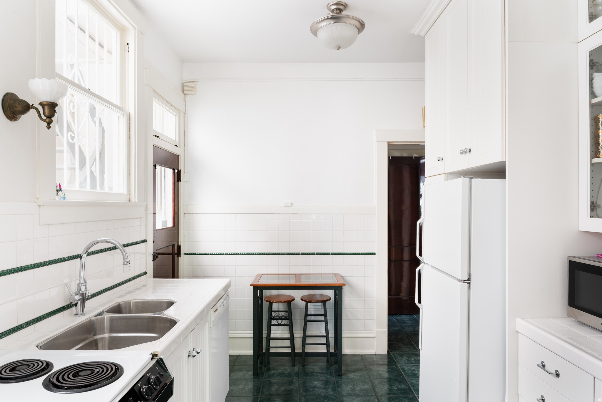 THE MARYLAND CONDM - Residential