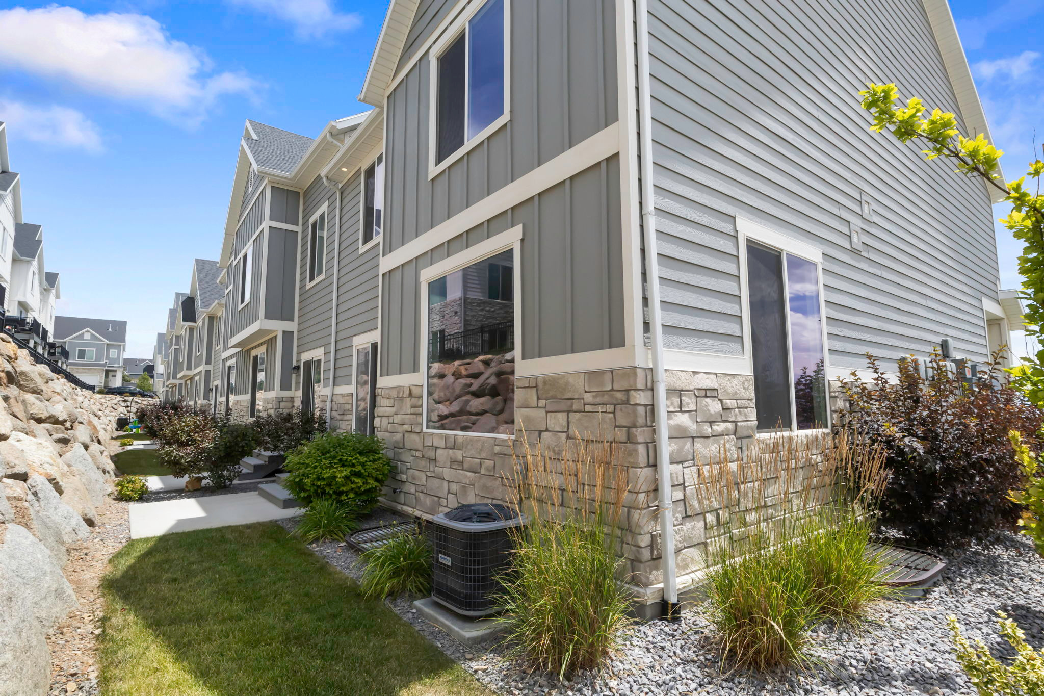 RIDGE - Residential